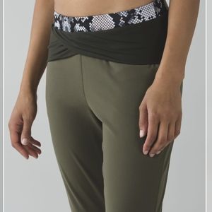 Lululemon Sunset Salutation Crop